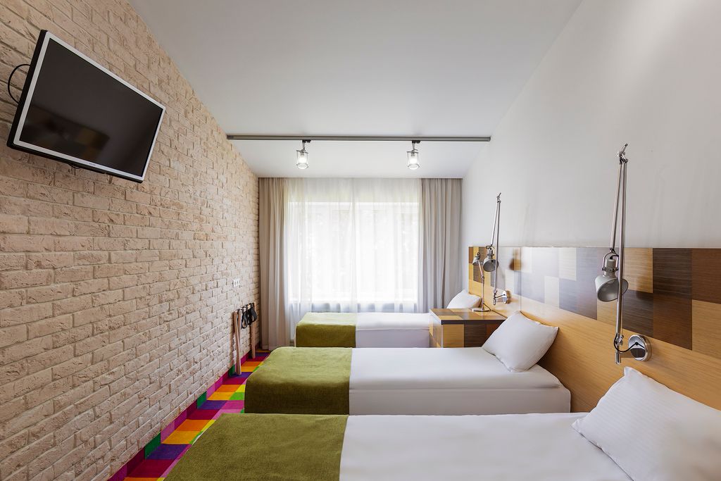 Трёхместный номер Стандарт Плюс с 3 кроватями