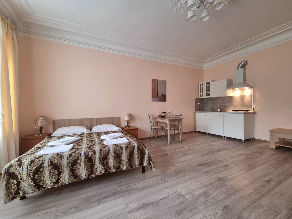 Четырёхместный эконом с кухней и общей ванной комнатой