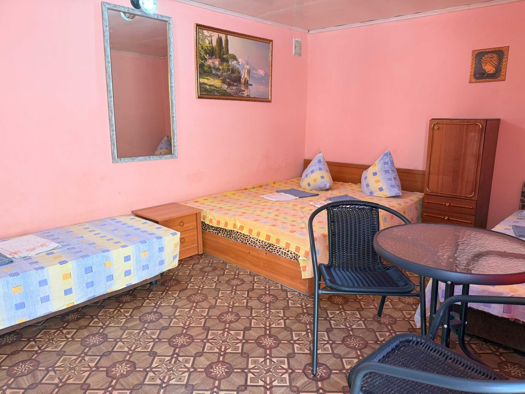 Трёхместный номер эконом