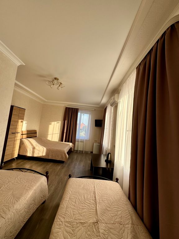 Четырёхместный номер люкс