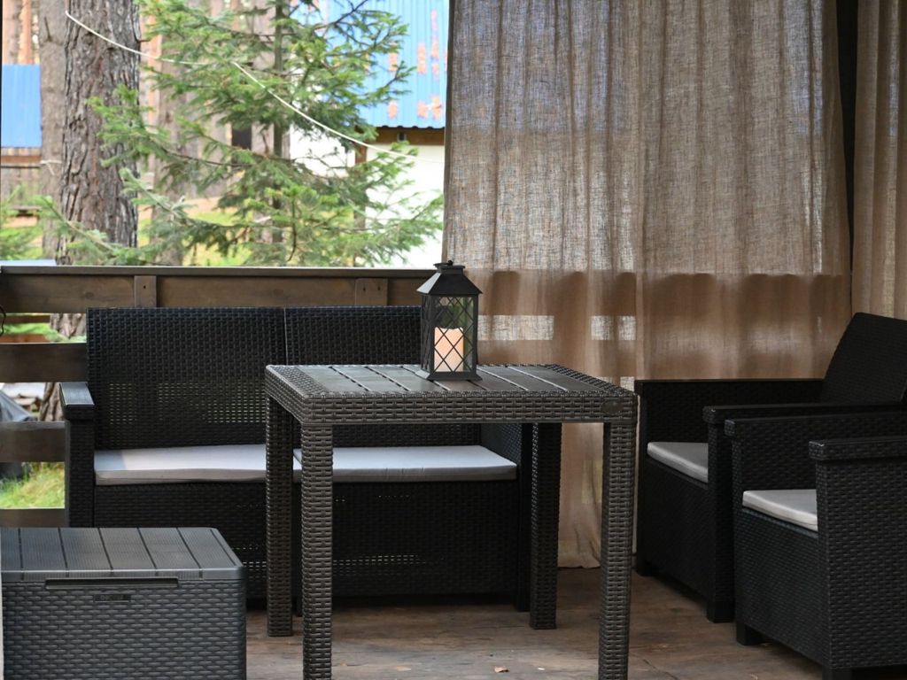 Дом Дом с террасой и камином