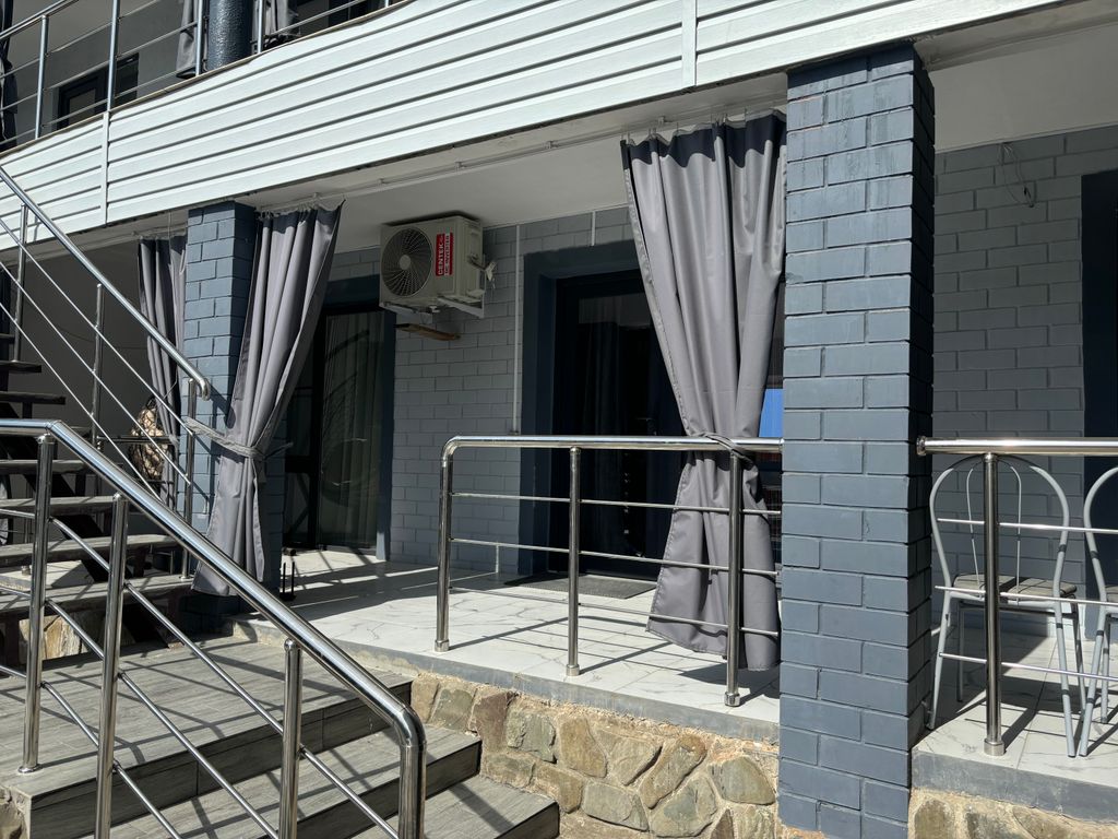 Апартаменты двухкомнатные с кухней