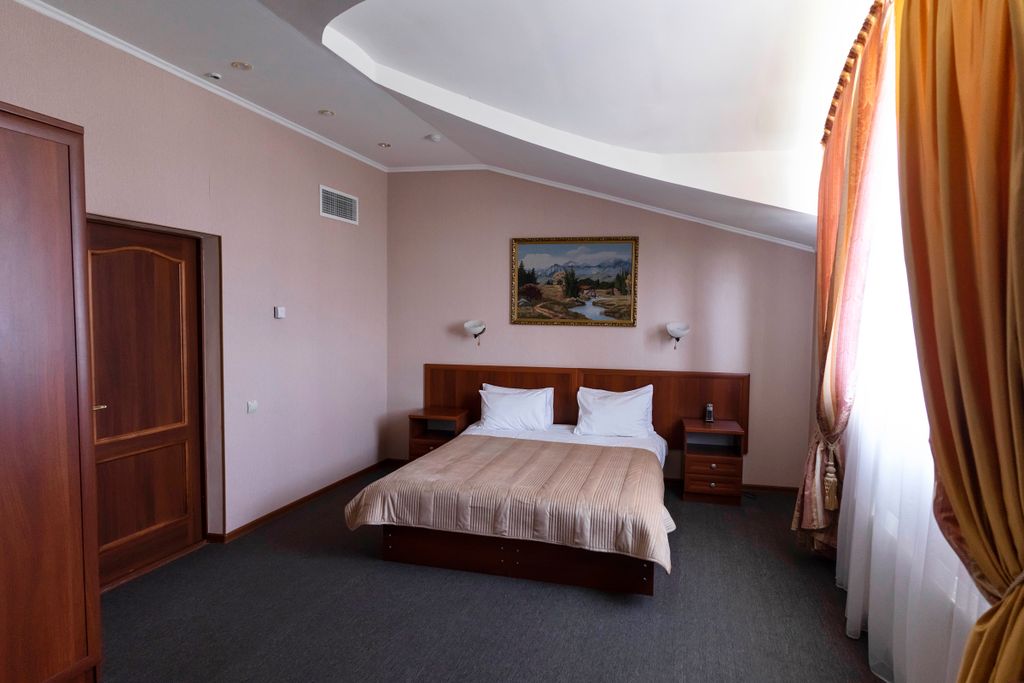 Двухместный номер с 1 кроватью Большой Suite