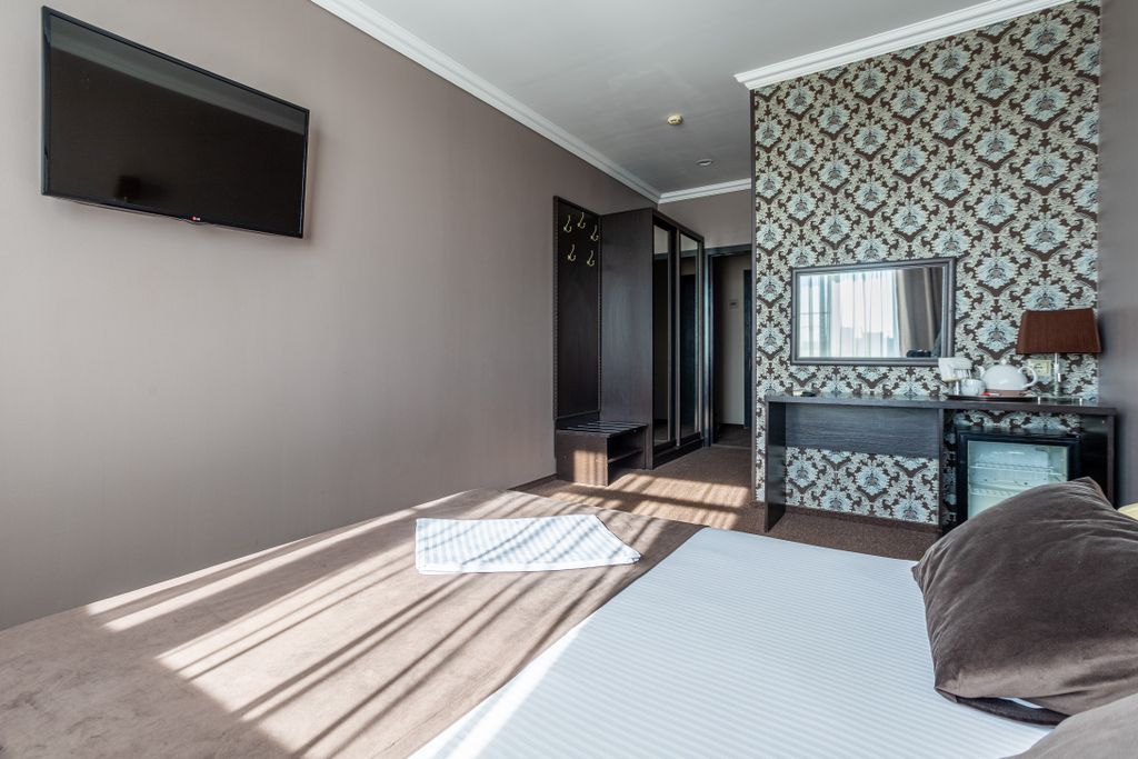 Двухместный номер с 1 кроватью стандарт DBL улучшенный