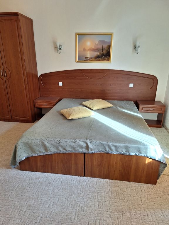 Семейный номер улучшенный с видом на город