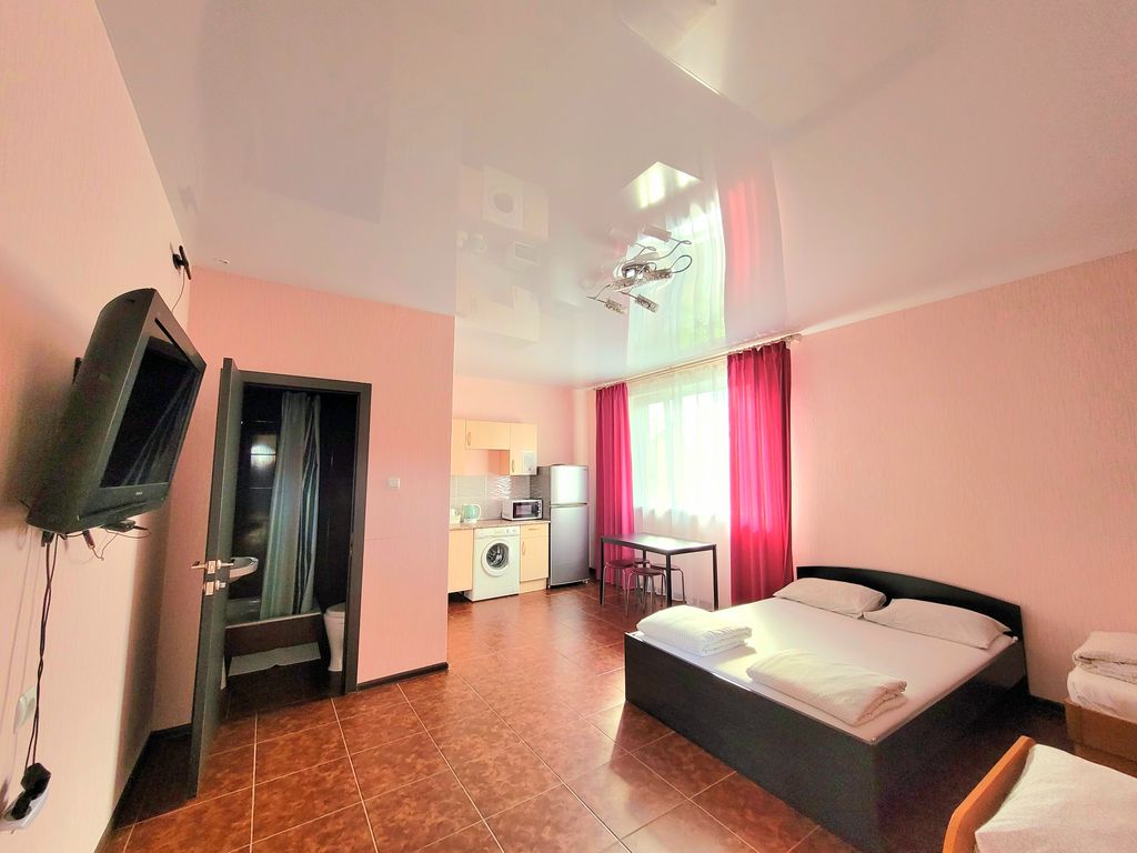 Семейный номер с ванной комнатой