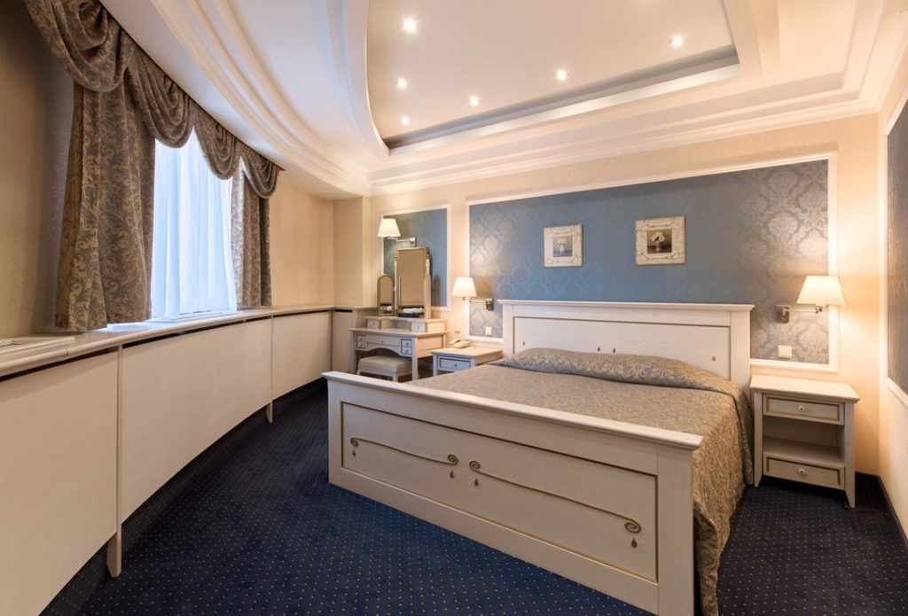 Двухместный номер с 1 кроватью полулюкс