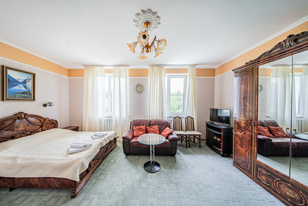 Трёхместный номер улучшенный