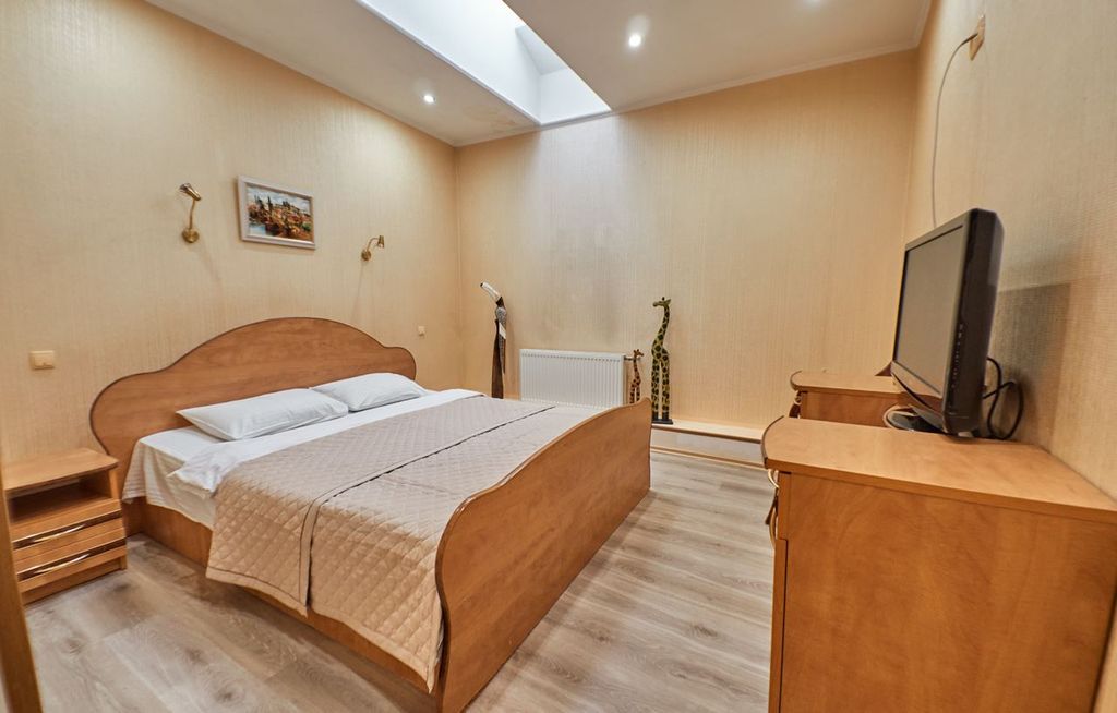 Четырёхместный номер стандарт с видом на город