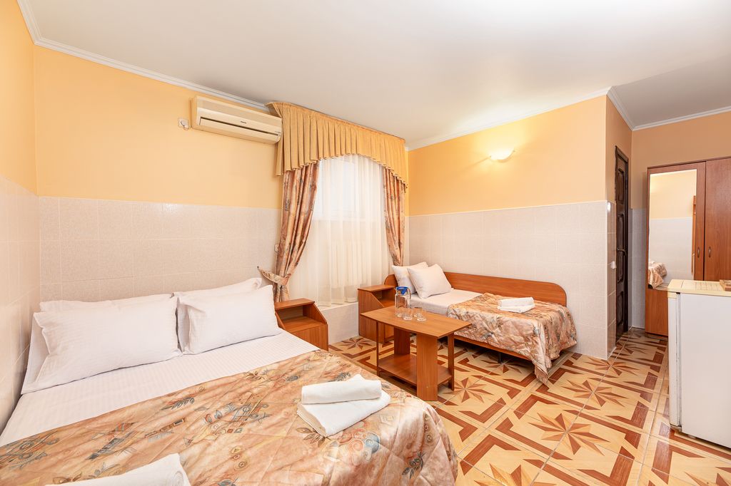 Трёхместный номер эконом