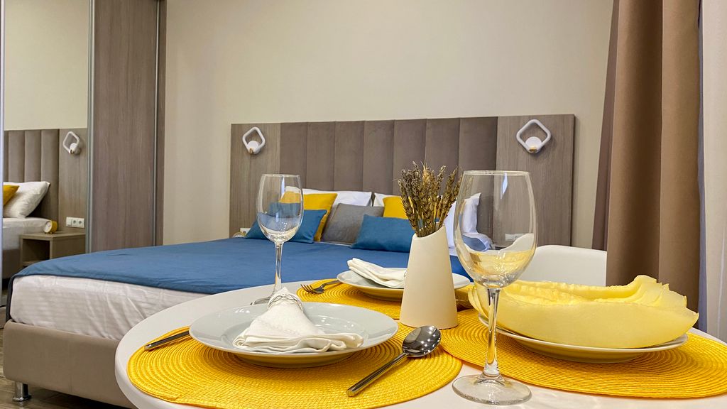 Апартаменты комфорт с видом на горы и балконом