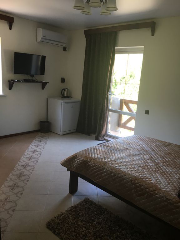 Четырёхместный номер стандарт с видом на горы