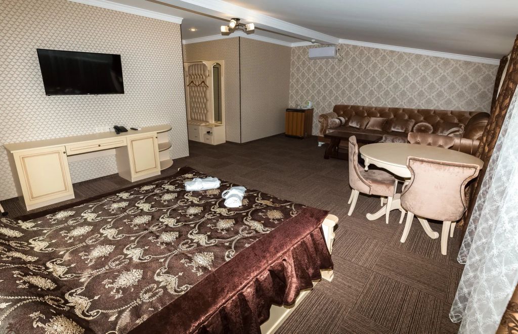 Двухместный номер с 1 кроватью люкс