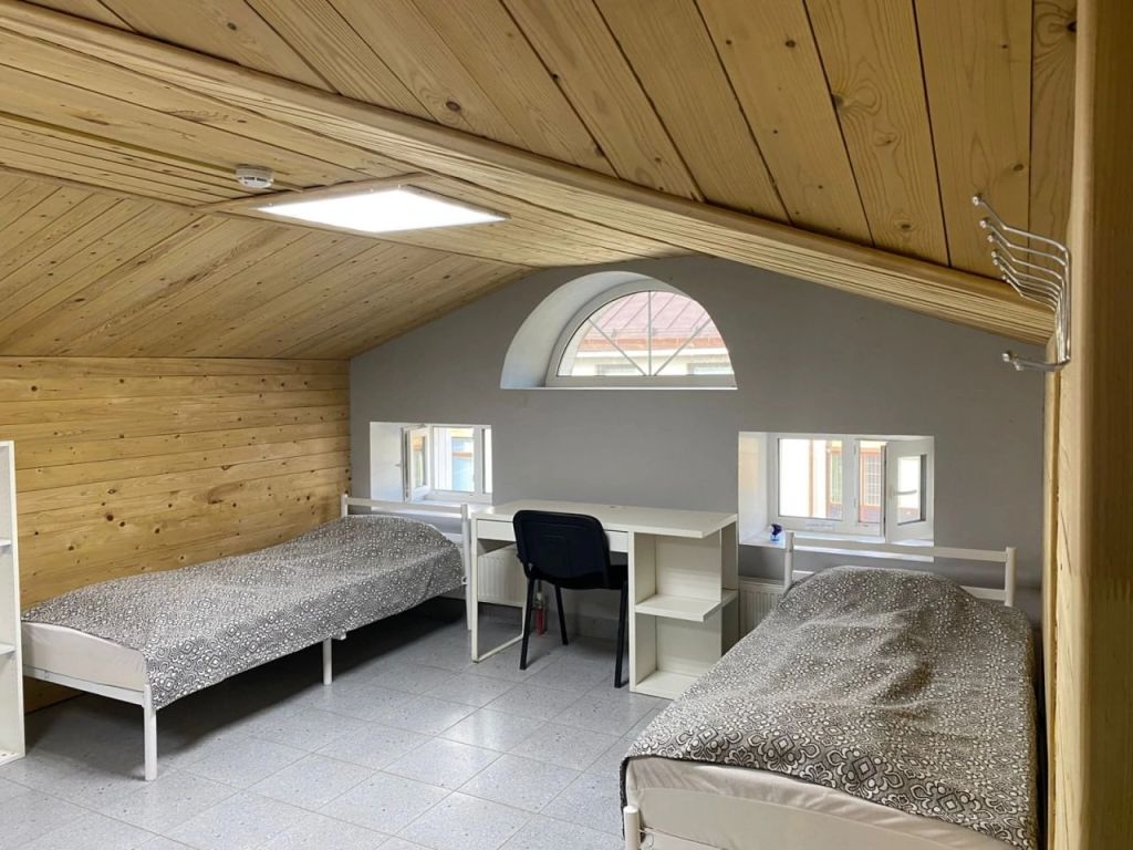 Многоместный смешанный номер Пятиместный номер с общей ванной комнатой