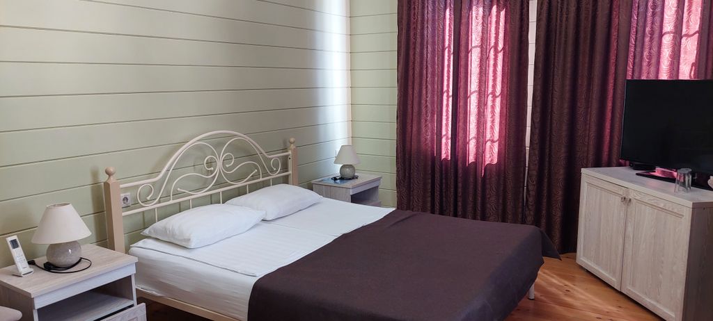 Двухместный номер с 1 кроватью улучшенный