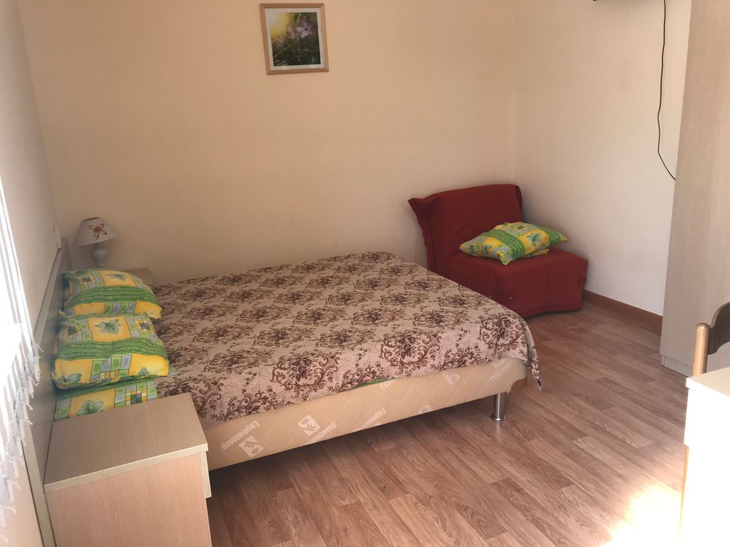 Трёхместный номер 3х-местный номер с террасой и кухней