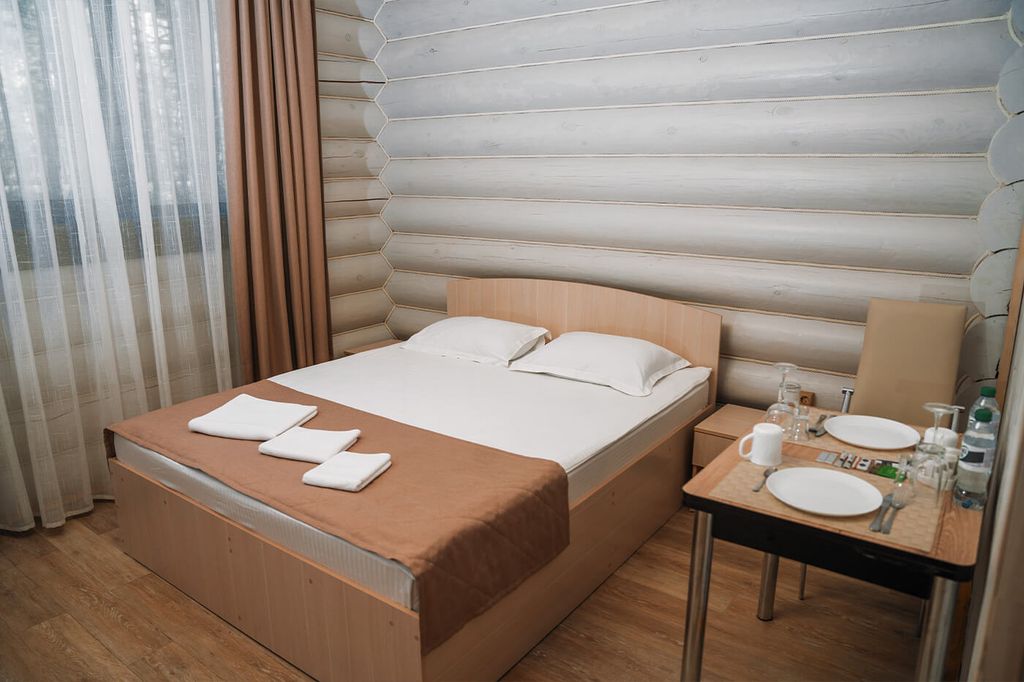 Двухместный номер с 1 кроватью № 1 Стандарт (Семейный дом)