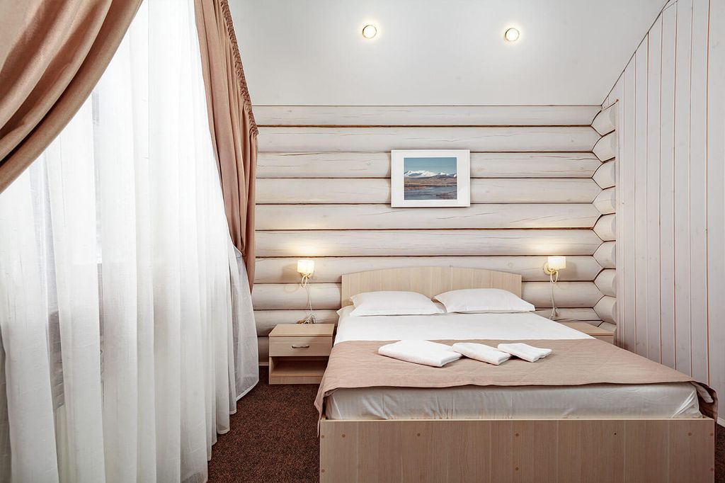 Четырёхместный номер № 7 Люкс второй этаж (Семейный дом)