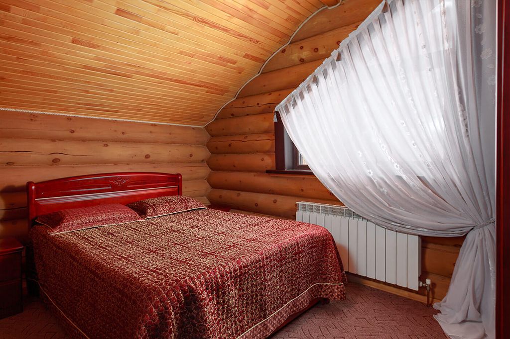 Четырёхместный номер № 3, 4 Люкс второй этаж (Кедровый дом)