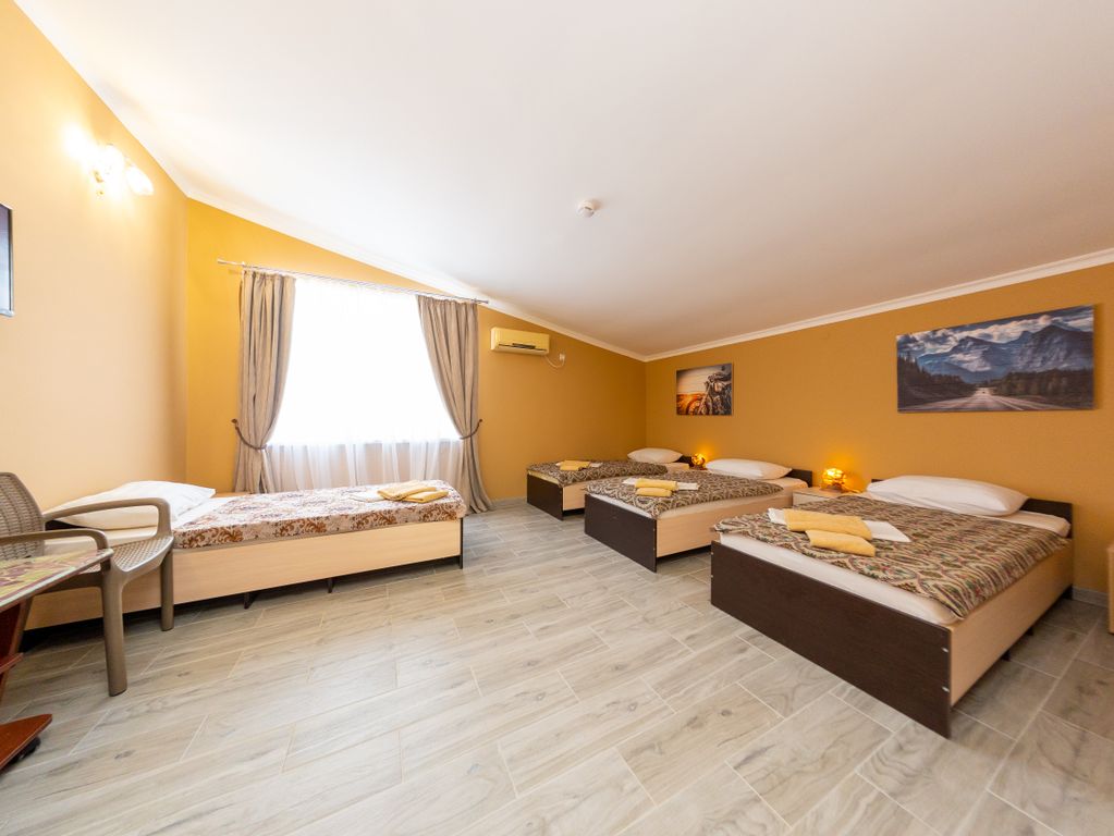 Четырёхместный номер стандарт