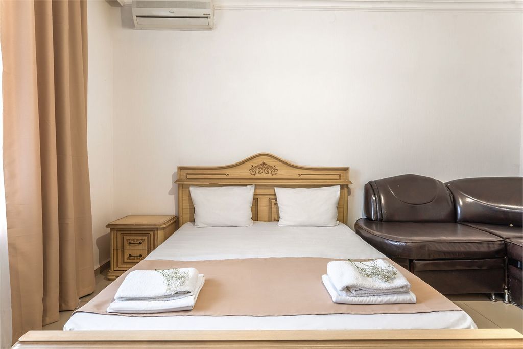 Трёхместный номер комфорт с балконом