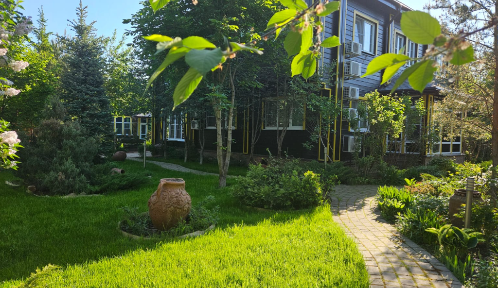 Дом Большой дом ЖиВа