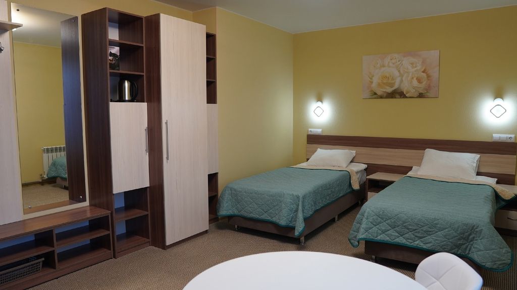 Двухместный номер с 2 отдельными кроватями стандарт с видом на горы