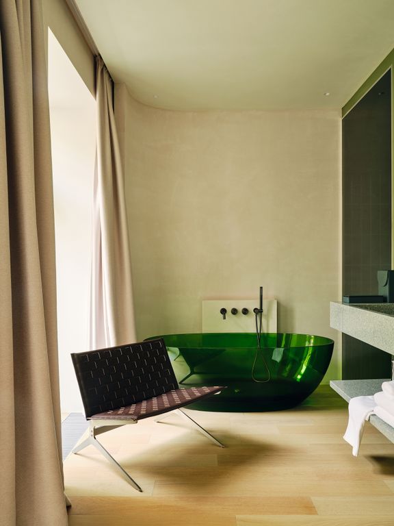 Двухместный номер с 1 кроватью Premier