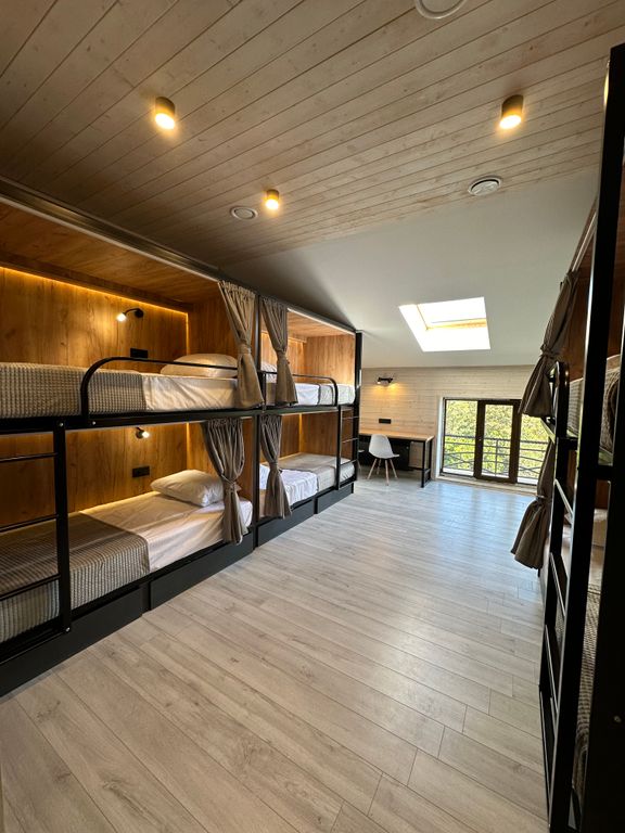 Многоместный мужской номер общий