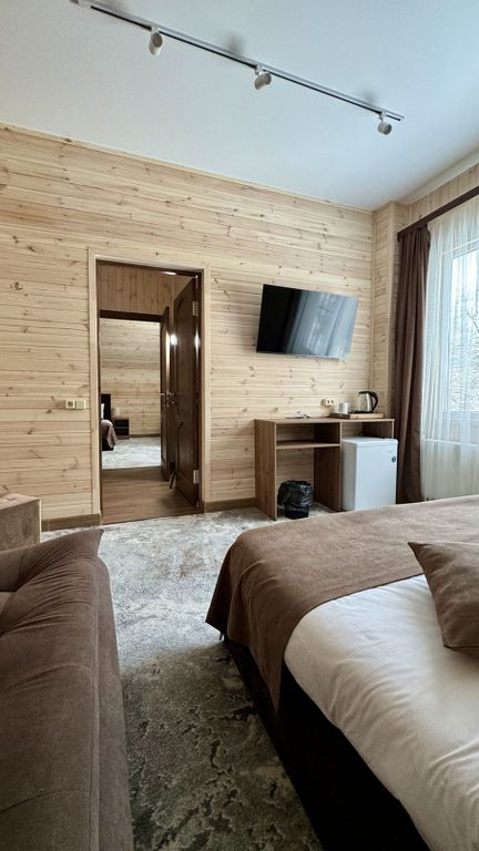 Апартаменты двухкомнатный шестиместный