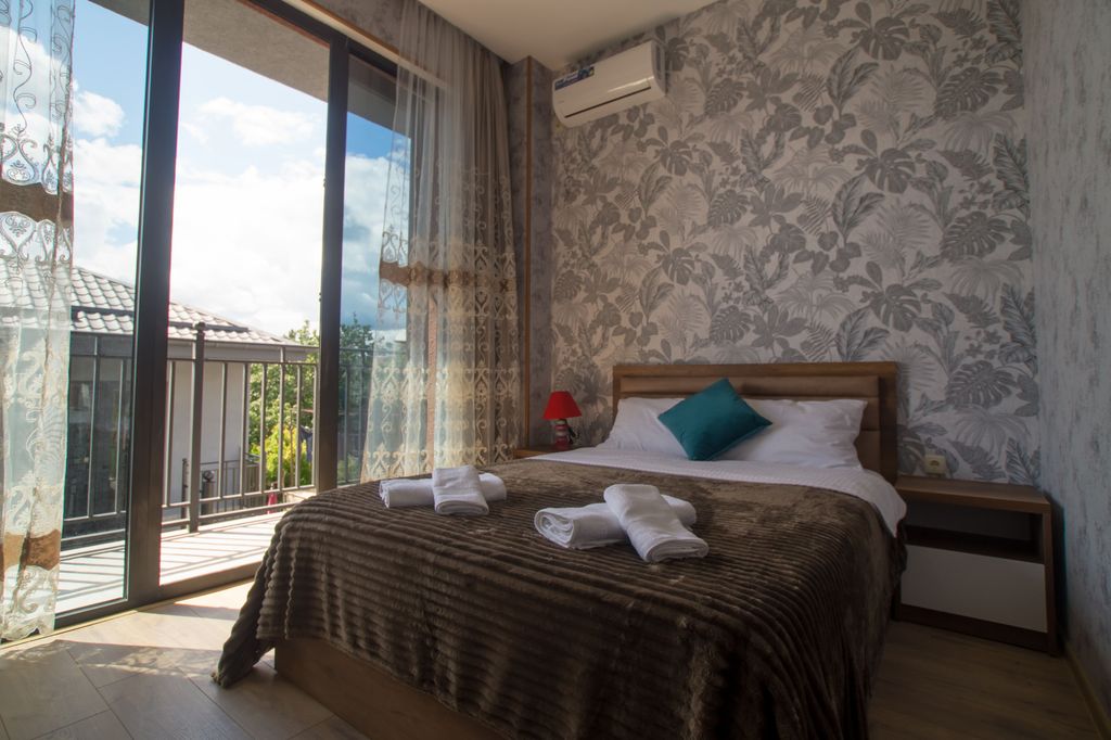 Двухместный номер с 1 кроватью улучшенный с видом на город