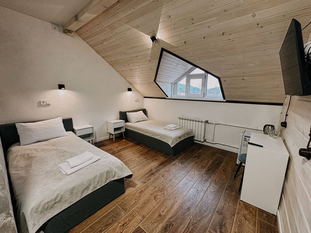 Двухместный номер с 2 отдельными кроватями эконом