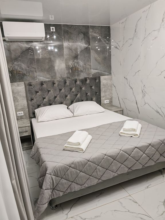 Семейный номер в цокольном этаже