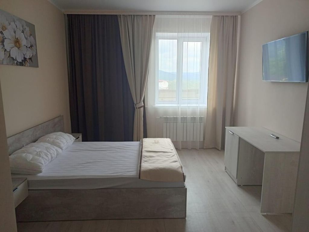 Двухместный номер с 1 кроватью Стандарт с санузлом на этаже