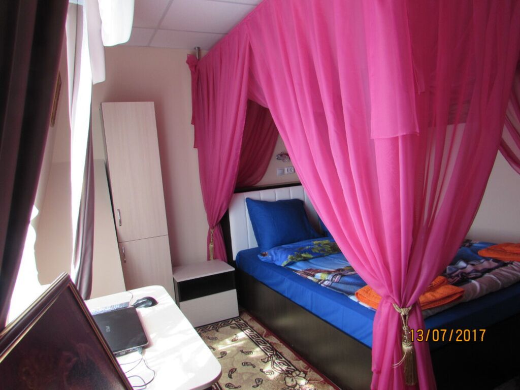 Двухместный номер с 1 кроватью Полулюкс