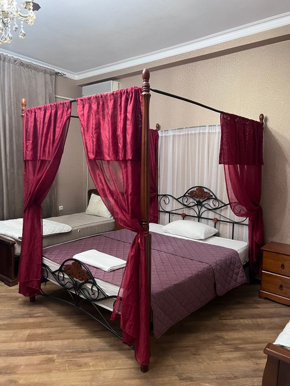 Трёхместный номер люкс с видом на море