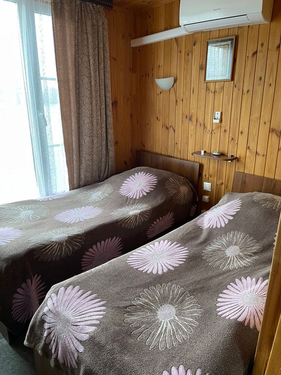 Двухместный номер с 2 отдельными кроватями эконом стандарт