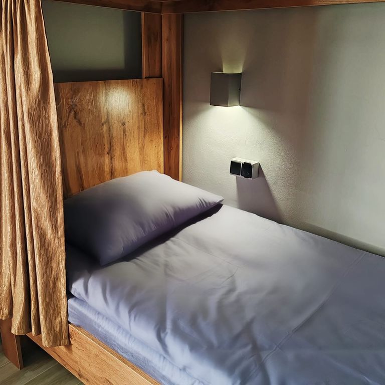 Многоместный смешанный номер эконом (душ/туалет общий)