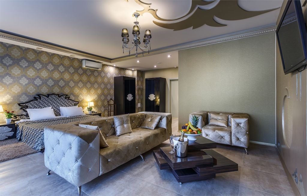 Трёхместный номер большой люкс