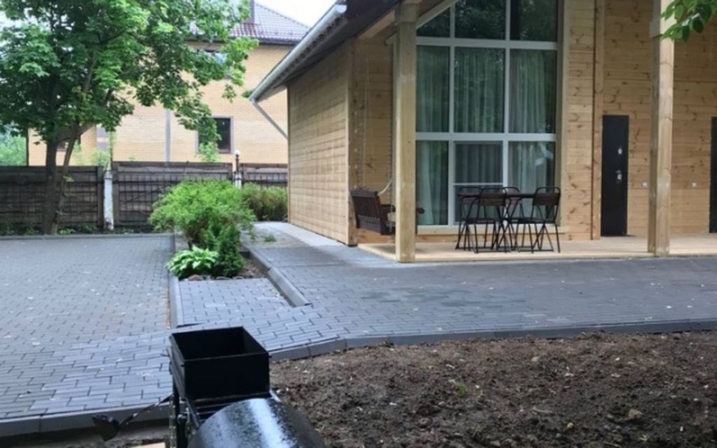 Дом коттедж