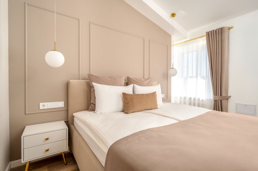 Четырёхместный номер двухкомнатый Люкс на верхнем этаже отеля