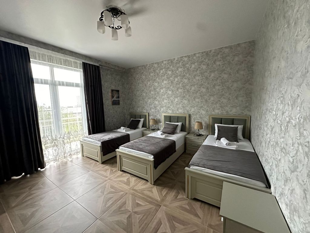 Трёхместный номер комфорт с раздельными кроватями