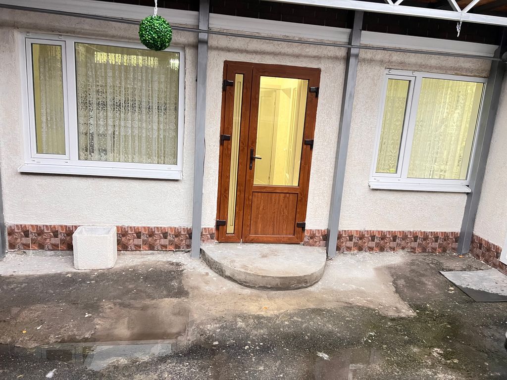 Многоместный смешанный номер стандарт с санузлом