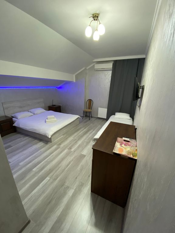 Трёхместный номер семейный 403