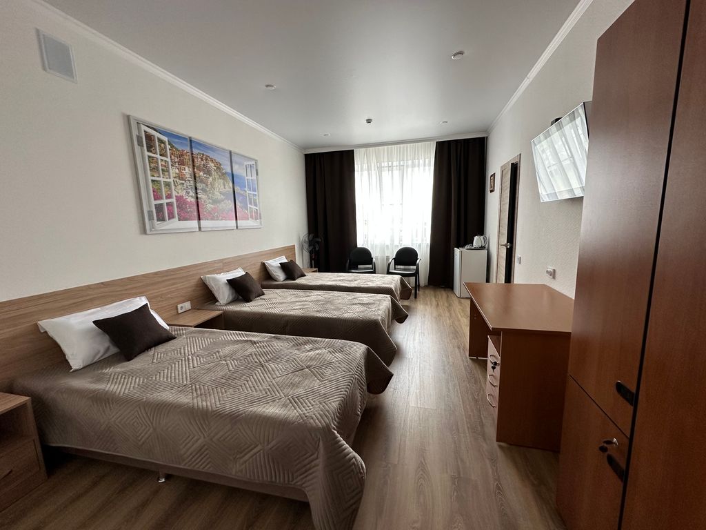 Трёхместный номер улучшенный