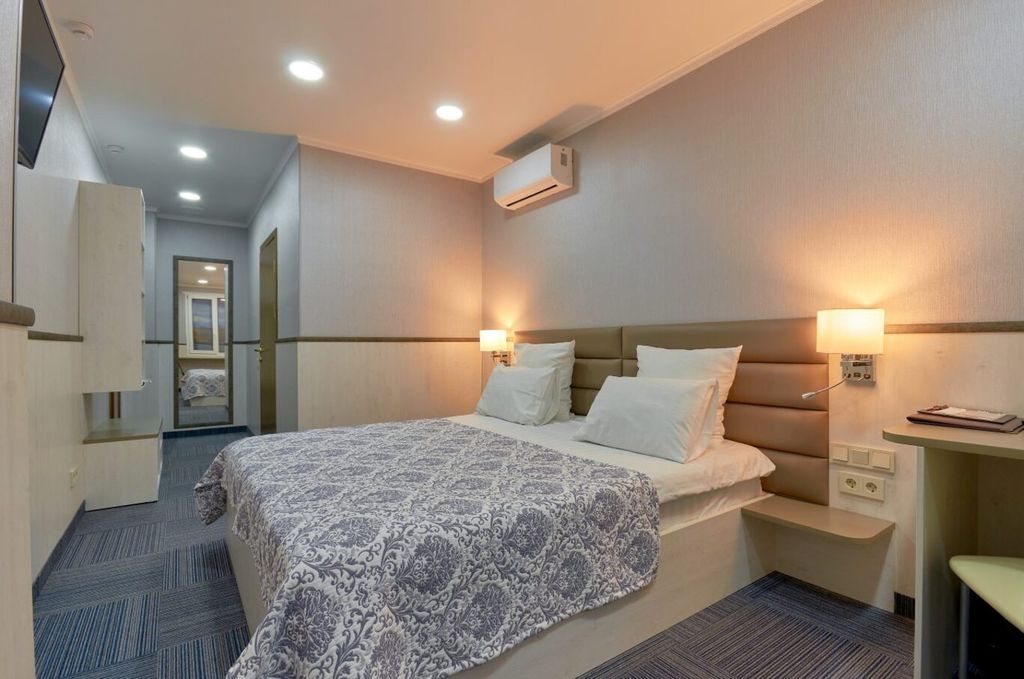 Двухместный номер с 1 кроватью стандарт лайт без окна