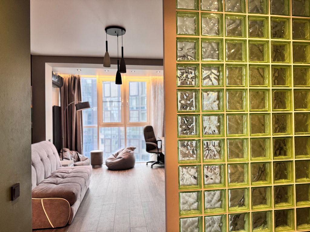 Семейный дизайнерская квартира с панорамными окнами