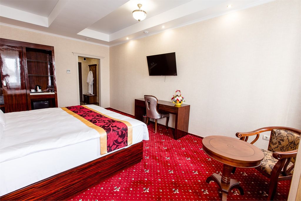 Двухместный номер с 1 кроватью полулюкс