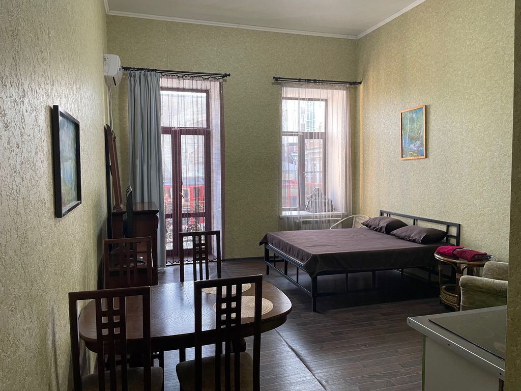 Апартаменты с балконом