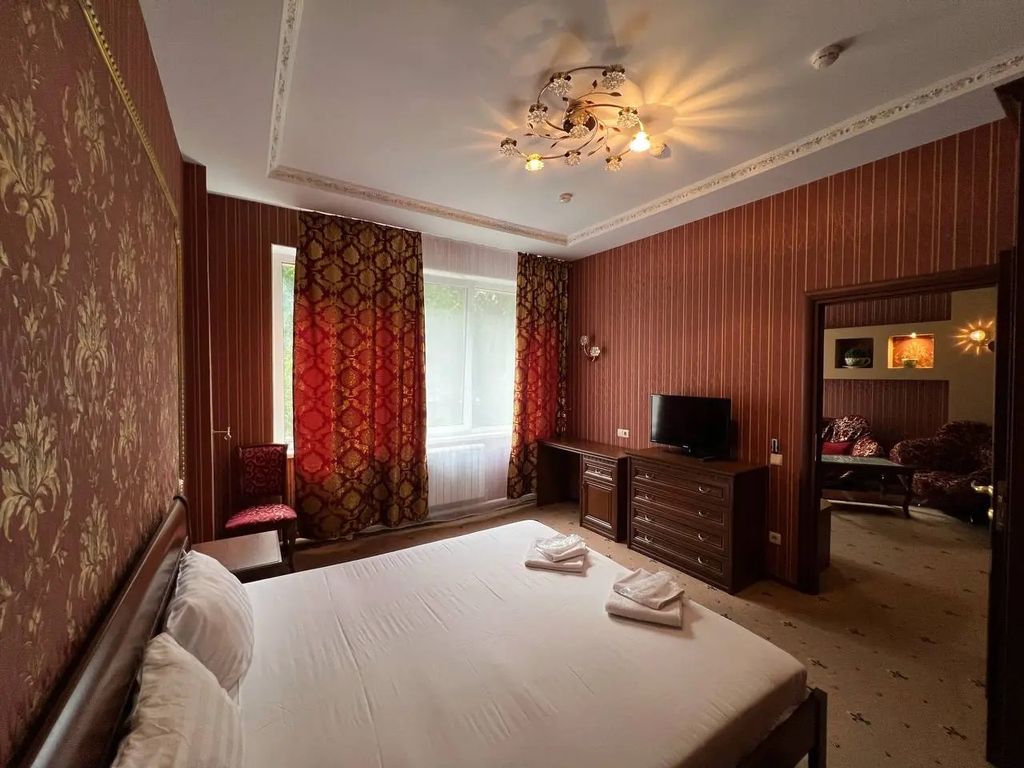 Четырёхместный номер люкс